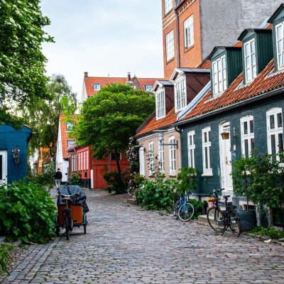Kopenhagen   steffen muldbjerg L7FObluE5Hg unsplash cut kleiner