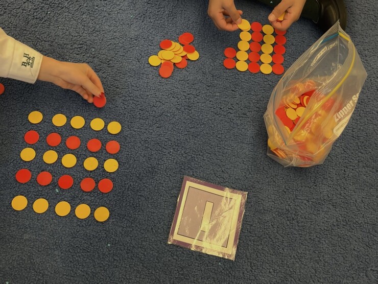 Kinder spielen Kanada